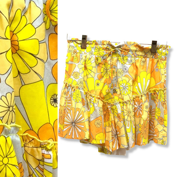 Julie‎ Brown NWT Floral Print High Rise Ruffle Drawstring Shorts, Small - Picture 13 of 13